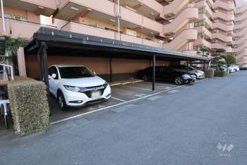 敷地内駐車場（屋内平面式）