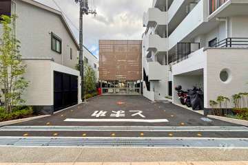 駐車場の出入口