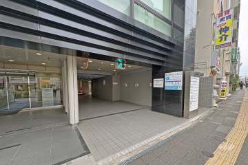駐車場の出入口