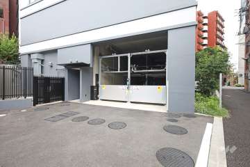 敷地内駐車場（屋内機械式）