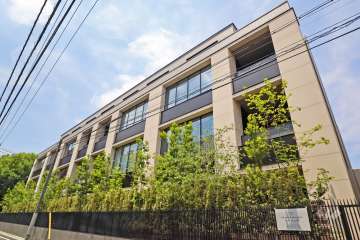 グランドメゾン渋谷大山町の外観(南東側から)