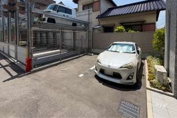 敷地内駐車場（屋外平面式）