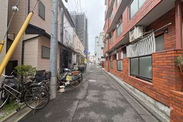 敷地南東側の前面道路　