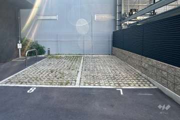 敷地内駐車場(屋外平面式)