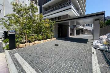 駐車場の出入口