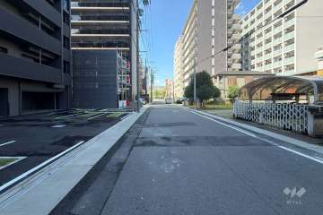 敷地北側の前面道路