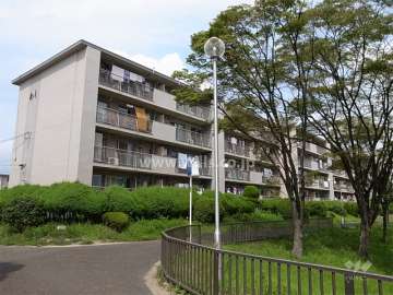 府公社新千里北町団地A-1棟