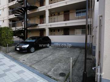 敷地内駐車場（屋外平面式）