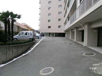 敷地内駐車場