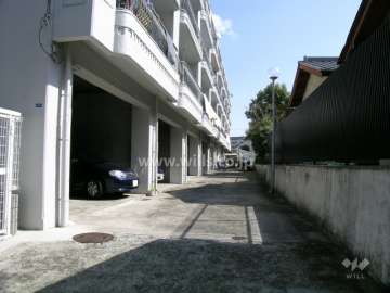 敷地内の駐車場