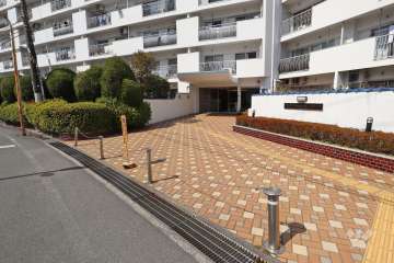 エントランスアプローチ