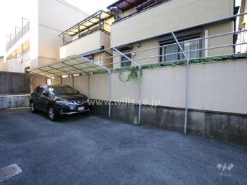 敷地内駐車場（屋外平面式）