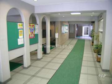 エントランスホール