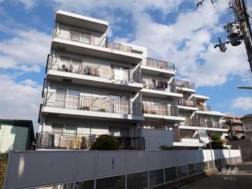 日商岩井第４緑地公園マンションの外観（南西側から）