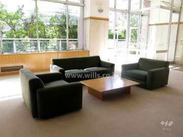 敷地内の各所に談話スペースが設けられています。