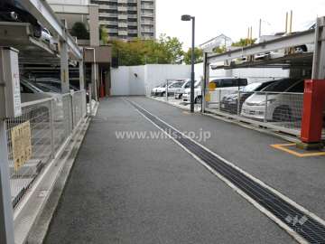 敷地内駐車場（屋外機械式）