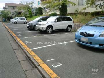 敷地内駐車場（屋外平面式）