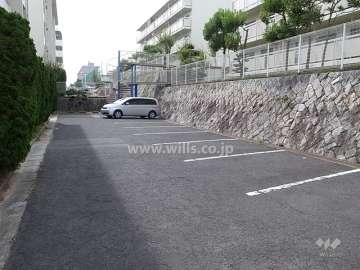 敷地内駐車場（屋外平面式）
