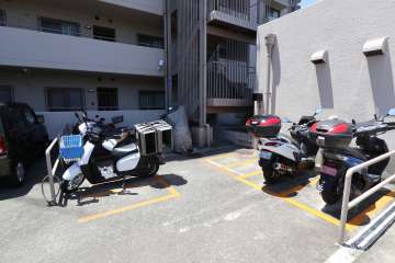 バイク置場