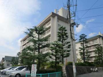 山御影マンションH棟の外観（南東側から）