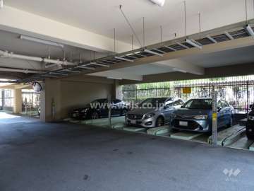敷地内駐車場（屋内機械式）