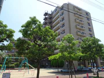 ファミール東灘壱番館の外観（北東側から）