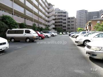 敷地内駐車場（屋外平面式）