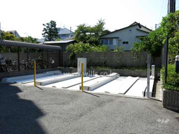 敷地内駐車場（屋外機械式）