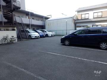 敷地内駐車場（屋外平面式）