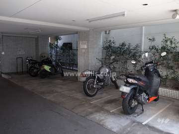バイク置場