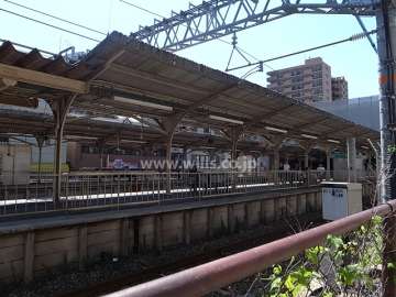 物件の南側はJR東海道本線「摂津本山」駅に面しています。