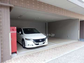 敷地内駐車場（屋内平面式）
