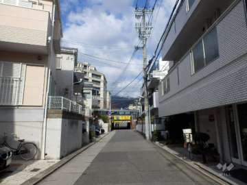 グランドプラザ東灘の外観（北東側から）