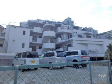 マンションの北側にはJR東海道本線が通っています。