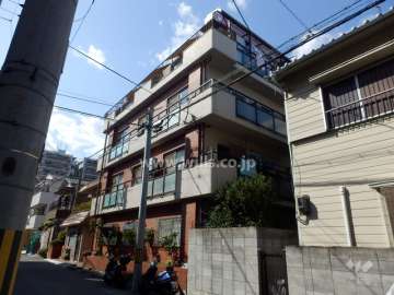 グレースハイツ本山南町の外観（南東側から）