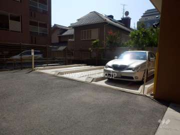 敷地内駐車場（屋外機械式）