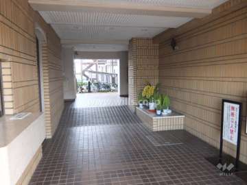 エントランスホール