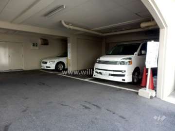 敷地内駐車場（屋内平面式）