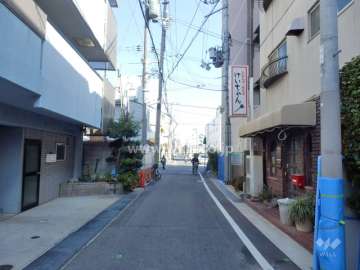 敷地北側の前面道路