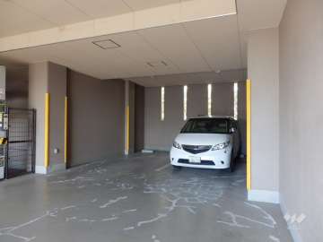 敷地内駐車場（屋内平面式）