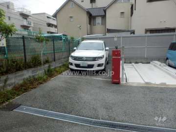 敷地内駐車場（屋外平面式）
