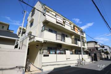 セントラルハイツ本山の外観（南側から）