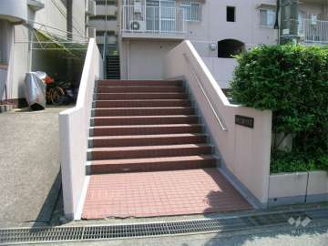 エントランスアプローチ