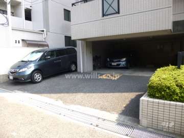 敷地内駐車場（屋内平面式）