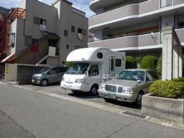 敷地内駐車場（屋外平面式）