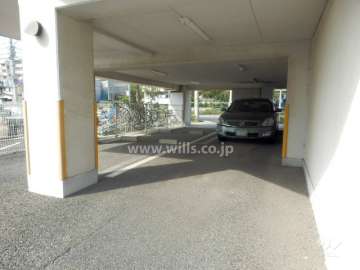 敷地内駐車場（屋内平面式）