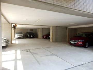 敷地内駐車場（屋内平面式）