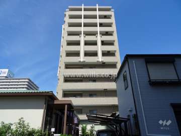 ドルフ甲南山手の外観（西側から）