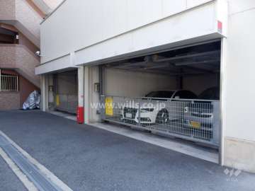 敷地内駐車場（屋内機械式）