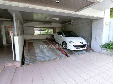 敷地内駐車場（屋内機械式）